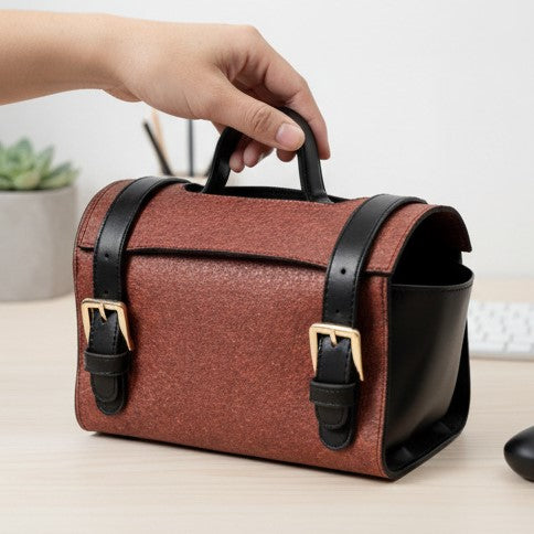 Travel Utility Kit - Madder Red & Black