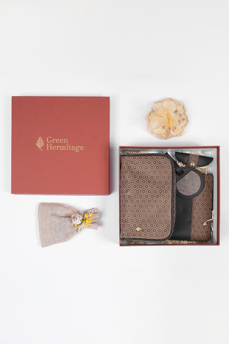 Voyagers travel gift set by Green Hermitage with plant leather travel pouch passport holder luggage tag and accessories in luxury gift box