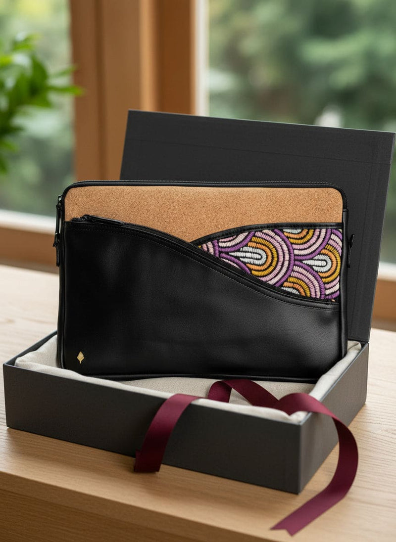Acacia Vegan Leather Laptop Sleeve – Black thumbnail 2
