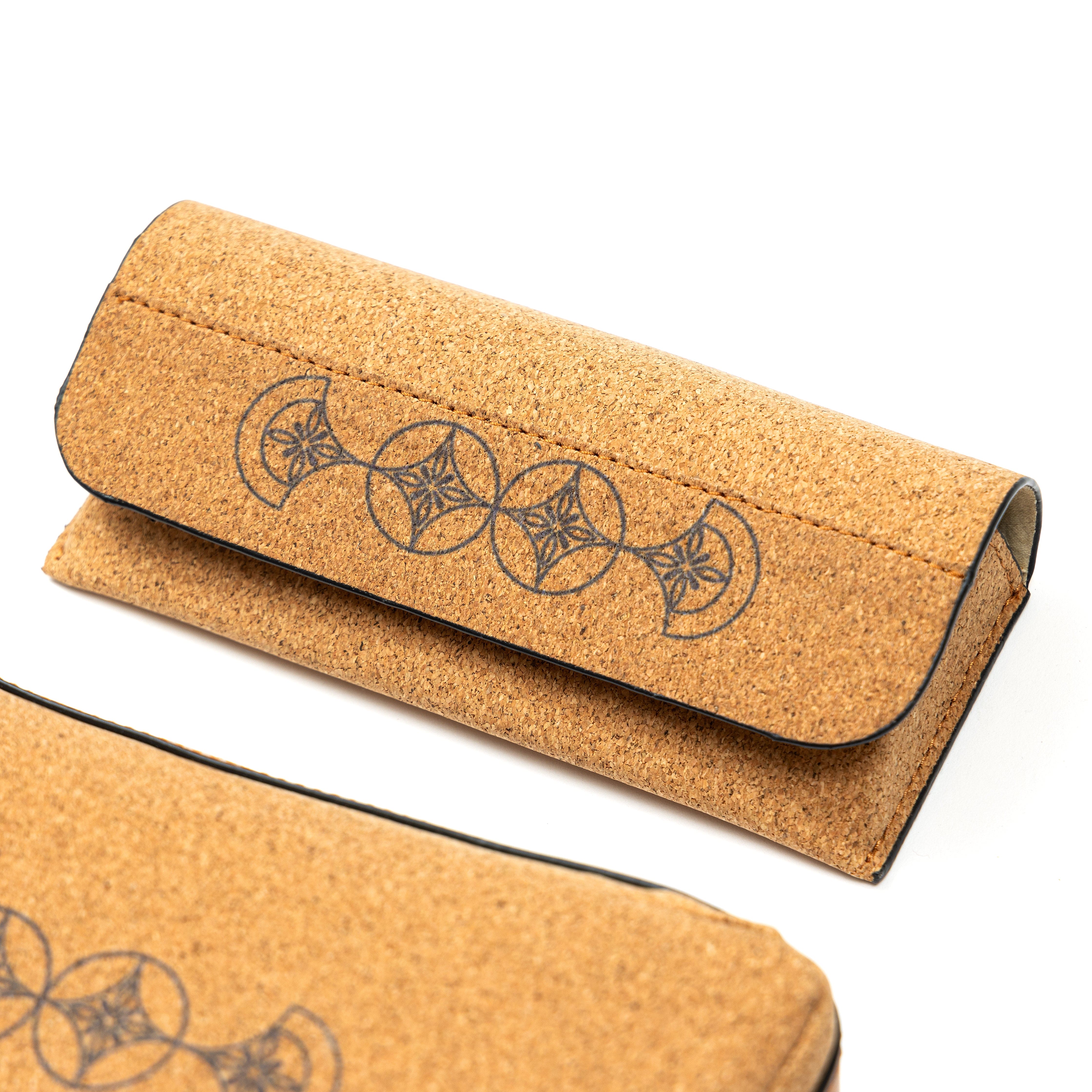 Plant leather eyewear case with cork detailing from the Tan Holiday Travel Set by Green Hermitage