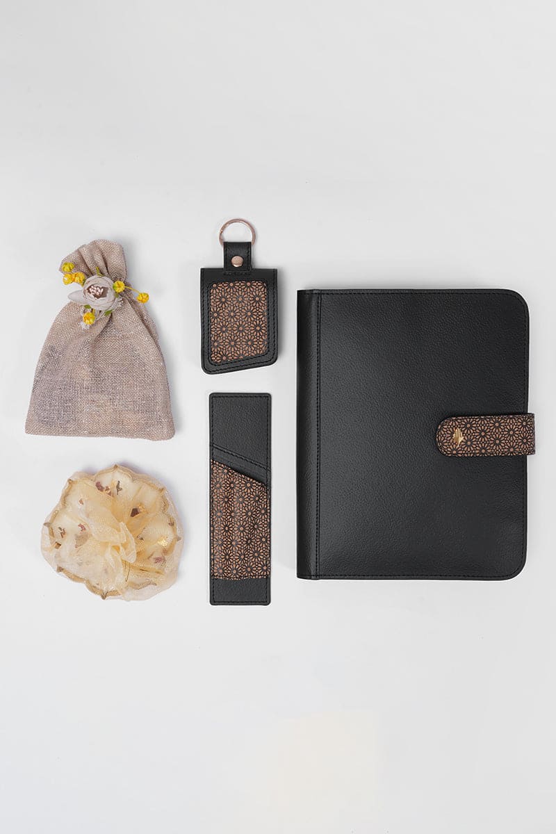 Luxury executive desk gift set with diary bookmark and keychain crafted from plant based materials by Green Hermitage